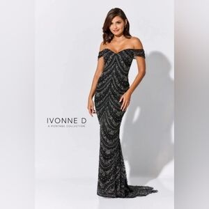 NWT Size M Ivonne D Black Beaded Detachable Drape Sleeve Mermaid Gown